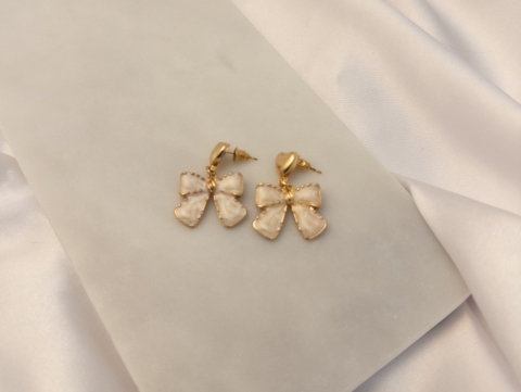 Kalpli Kurdele Küpe | Çelik | Gold