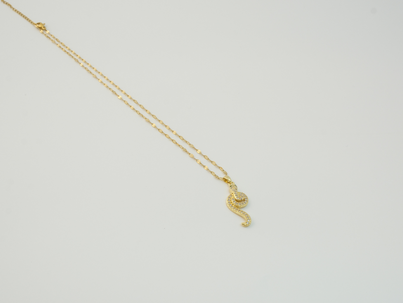 Yılan Figürlü Zirkon Taşlı Kolye | Kararmaz | Çelik | Gold