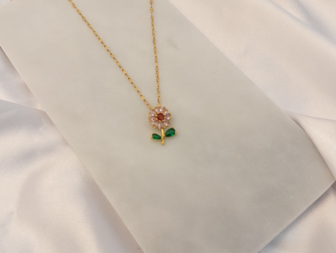 Pembe Zirkon Taşlı Çiçek Kolye | Çelik | Gold