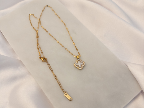 Zirkon Taşlı Yonca Kolye | Çelik | Gold