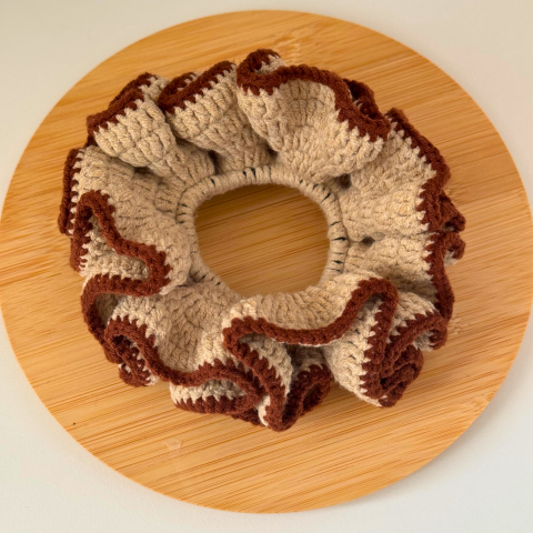 El Yapımı Örgü Scrunchie